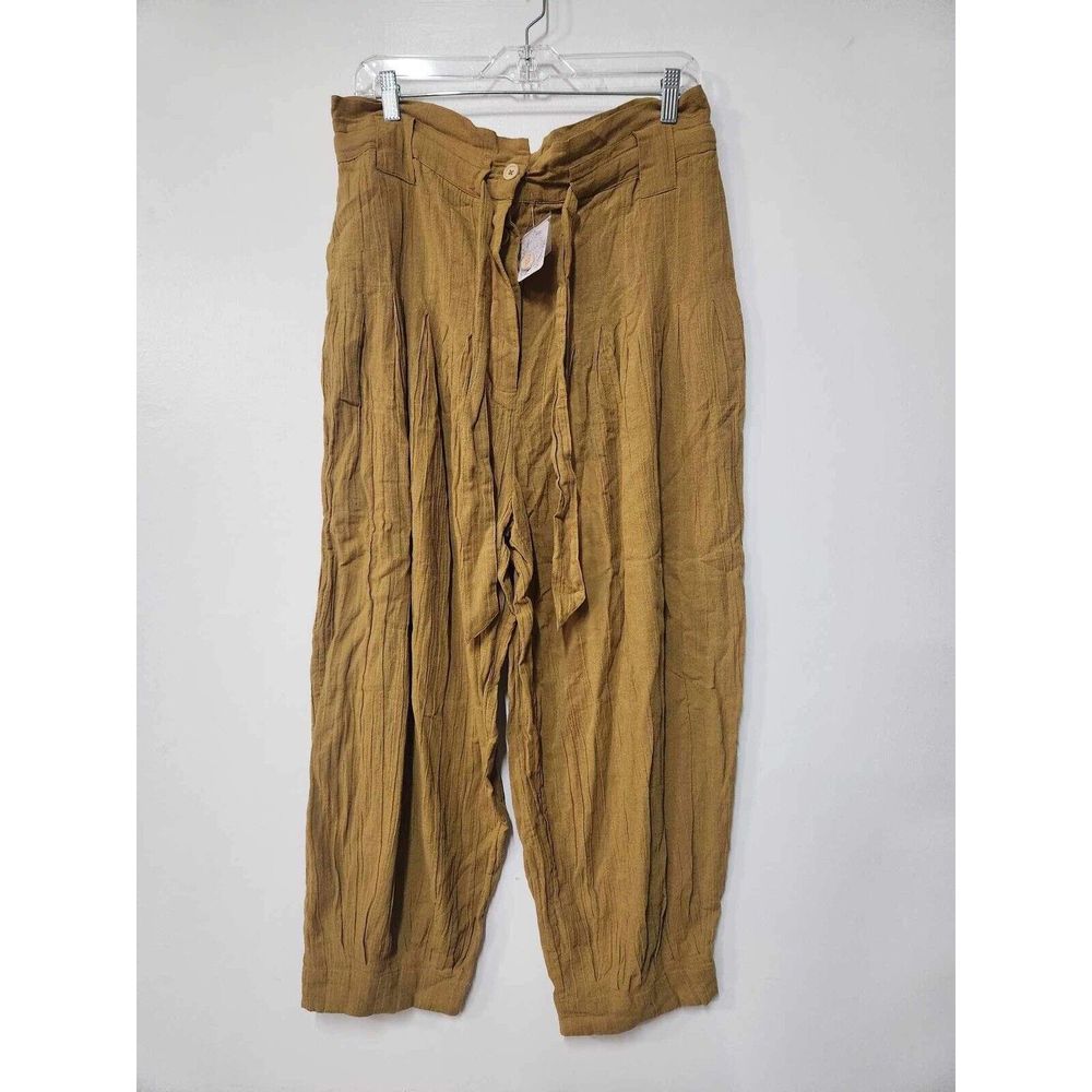 in excellent condition Free People Mustard Yellow Baloon Boho Pants Size M. NWOT